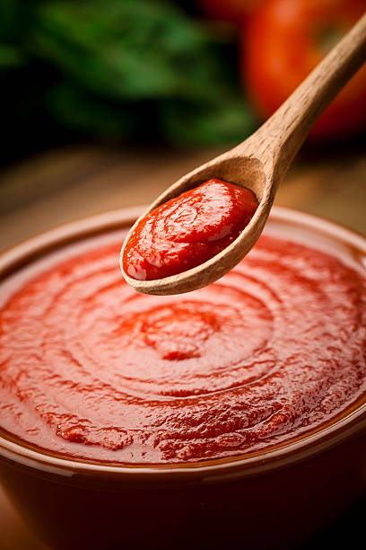 تصویر 5 از رب گوجه فرنگی سنتی با عطر طبیعی گوجه