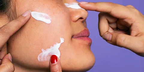 تصویر 1 از کرم طبیعی پوست ساخته‌ شده از ترکیبات گیاهی و ارگانیک