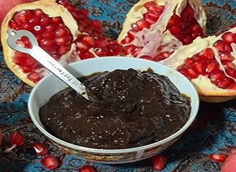 تصویر 4 از رب انار شیرین و ملس گیلانی خانگی بسته بندی شیشه ای