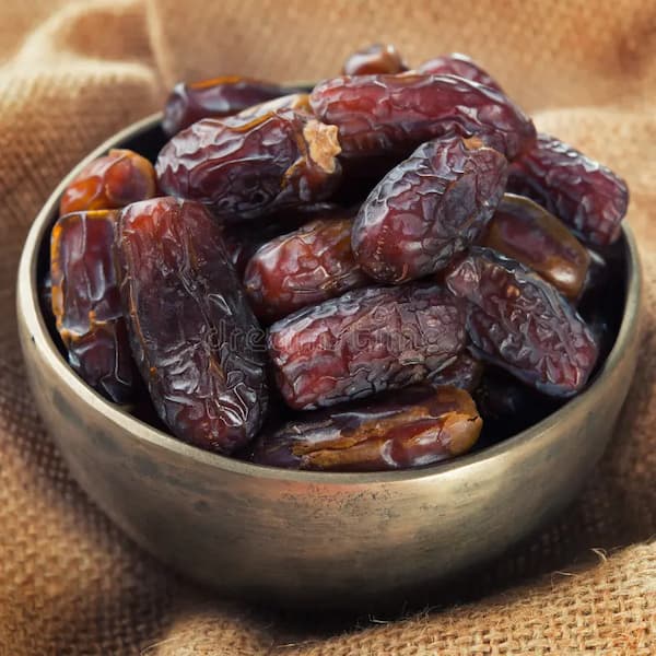 خرما عسلی تازه با طعم اصیل و طبیعی