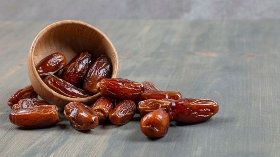 تصویر 4 از خرما کبکاب عسلی با شیرینی طبیعی و بافت کاراملی