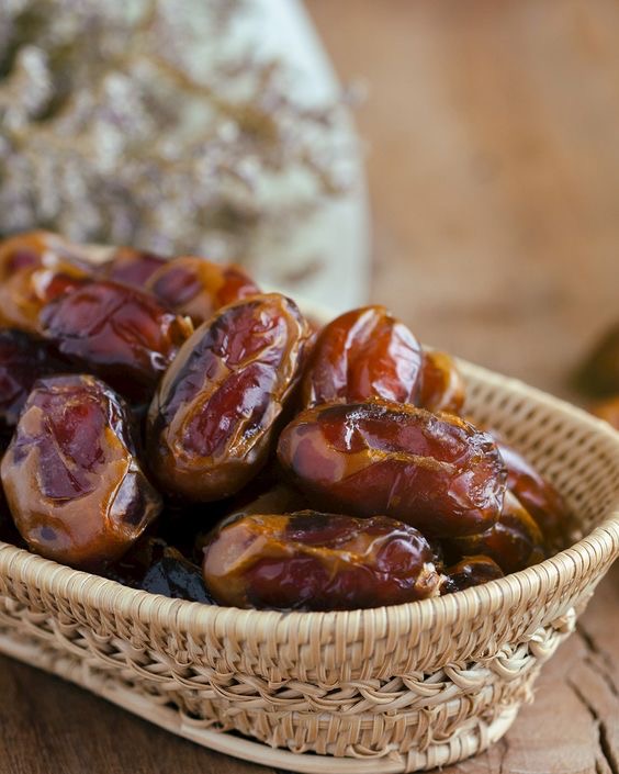 تصویر 5 از خرما زاهدی خشک و خوش طعم مناسب پخت و پز و مصرف خانگی