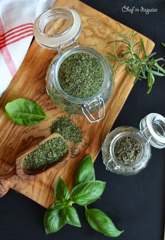 تصویر 1 از سبزی خشک گشنیز مرغوب با ماندگاری بالا و عطر دلپذیر