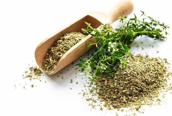 تصویر 1 از آویشن شیرازی خشک مرغوب با طعم ارگانیک و فوق العاده