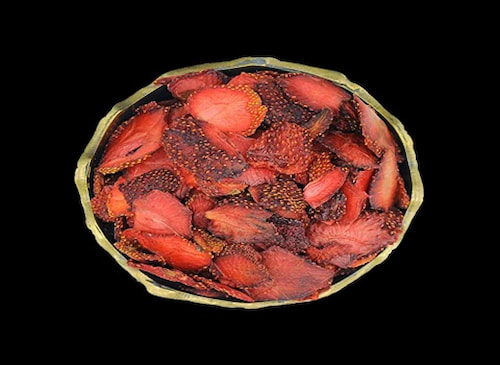 تصویر 3 از توت‌ فرنگی خشک طبیعی + مناسب دمنوش و تزئین دسر