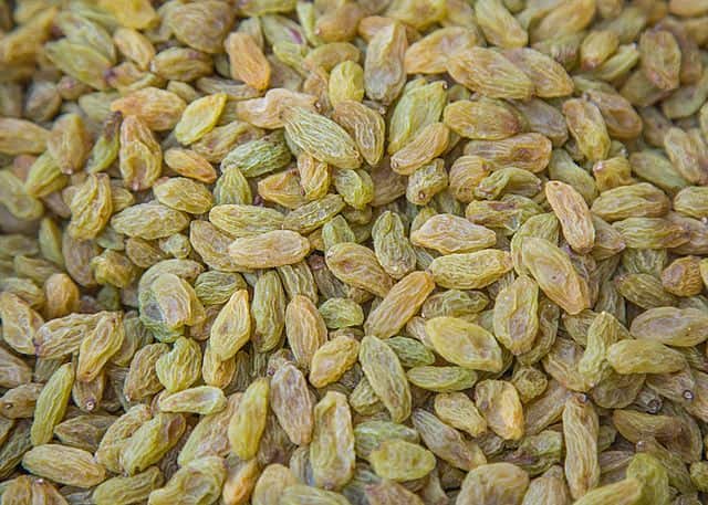 تصویر 3 از کشمش سبز قلمی کاشمر ممتاز با طعم عالی مناسب عرضه عمده