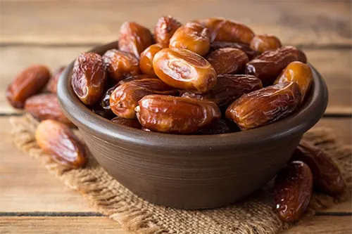 تصویر 4 از خرما زاهدی مروارید با طعم طبیعی و بافت نرم