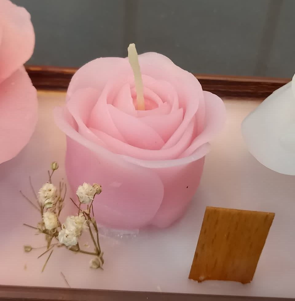 شمع گل رز شیک و خاص برای تزیین منزل