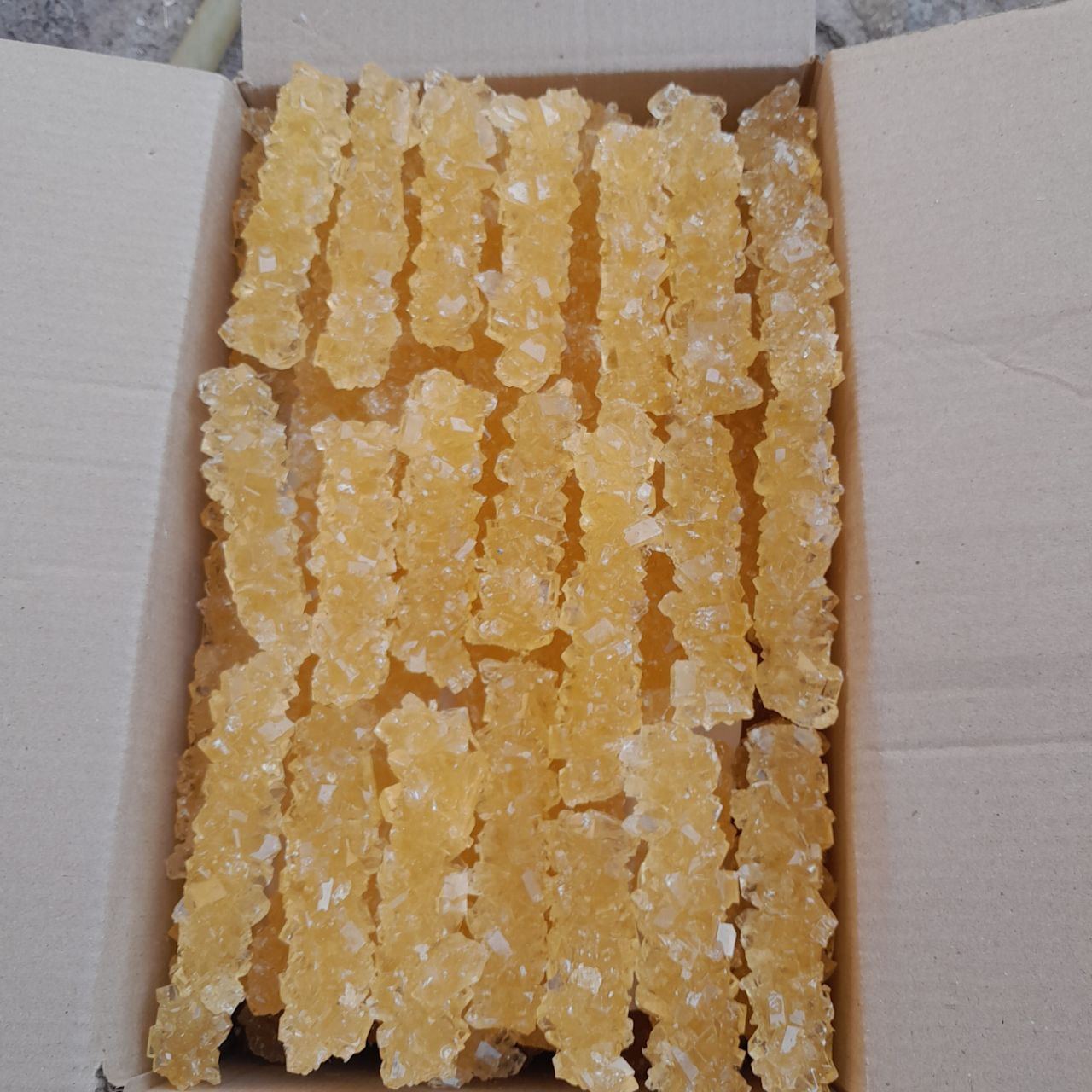 نبات طبیعی اعلا با استفاده از زعفران خالص ایرانی