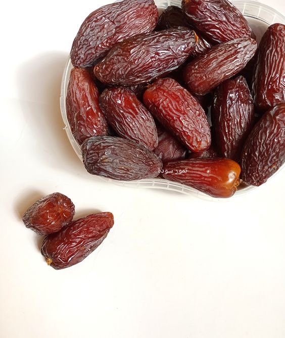 تصویر 2 از خرمای مضافتی ممتاز مخصوص پذیرایی