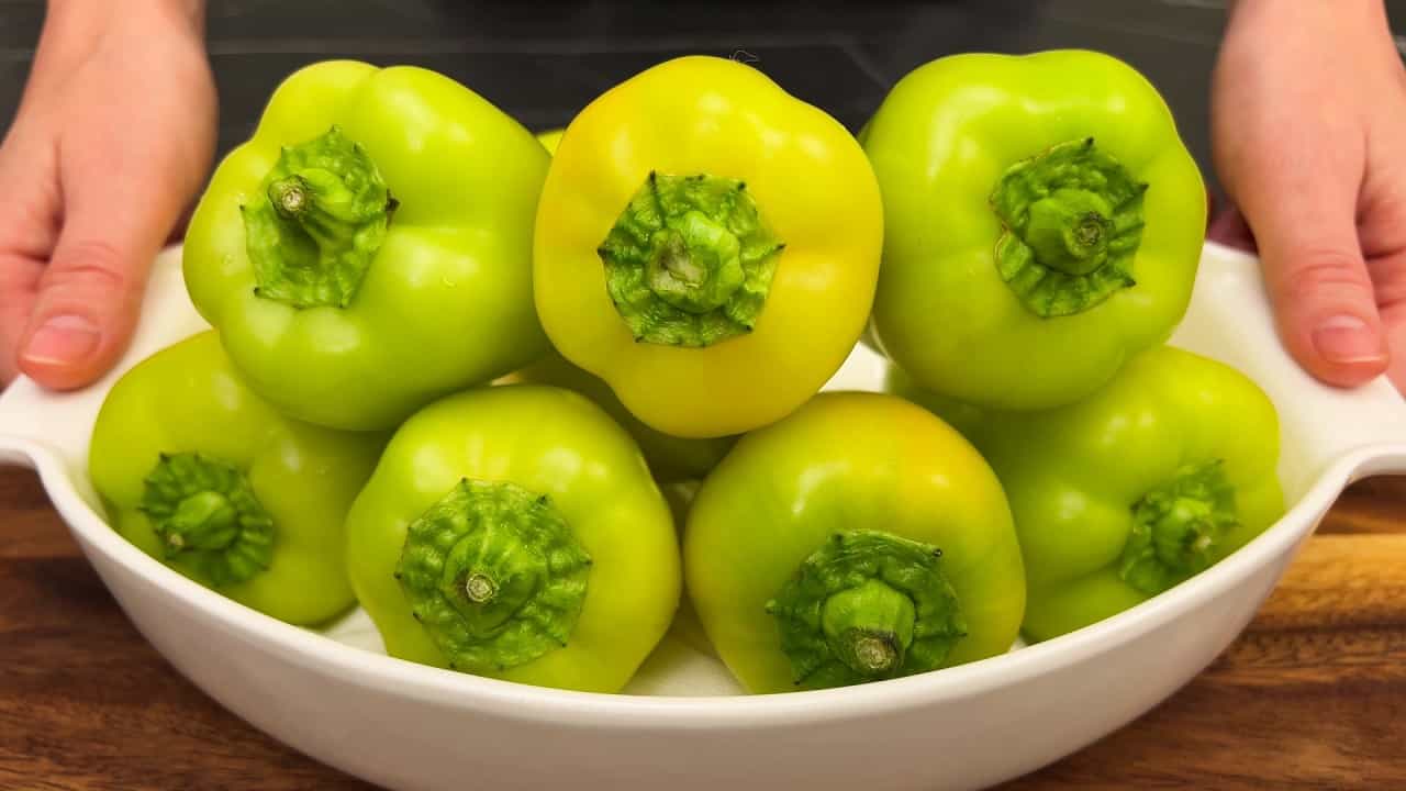 تصویر 3 از فلفل دلمه‌ای رنگی شیرین مناسب انواع خورشت و پلو
