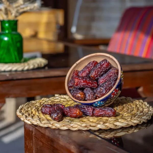 خرما پیارم ویژه دمباز با دانه های درشت و لطیف