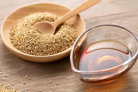 تصویر 4 از روغن کنجد خوراکی زرآوه مناسب انواع رژیم‌ های غذایی سالم