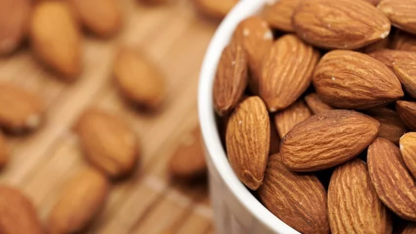تصویر 4 از مغز بادام درختی تازه و با کیفیت عالی