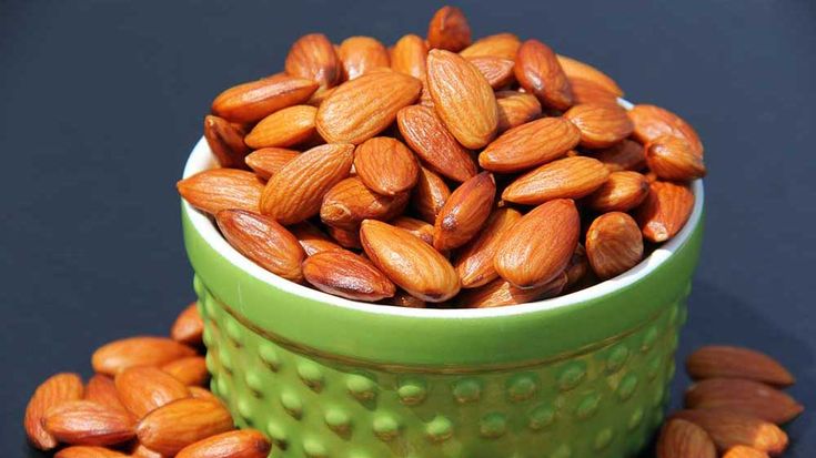 بادام درختی پوست کنده درجه یک و صادراتی