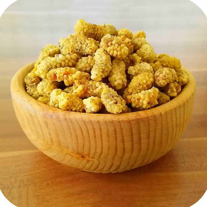 توت خشک شده طبیعی بدون افزودنی و شکر