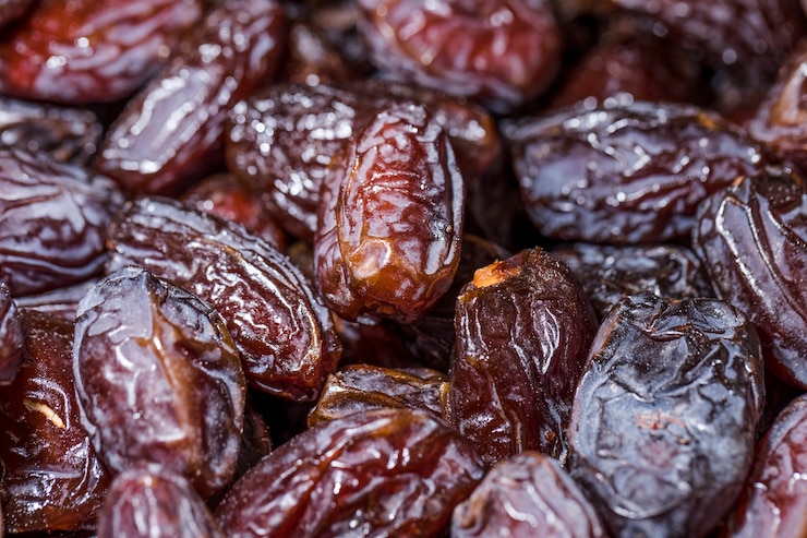 تصویر 3 از خرما مضافتی بم حس تازه و انرژی‌ بخش برای وعده‌ های سبک