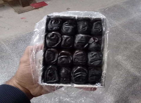 تصویر 2 از خرما مضافتی ممتاز ظاهری براق و سالم برای مصرف روزانه