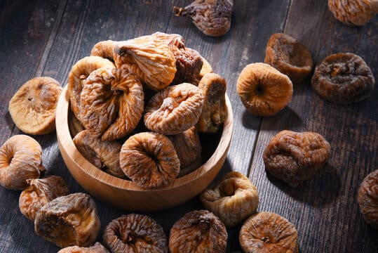 انجیر خشک استهبان با کیفیت صادراتی و طعم طبیعی