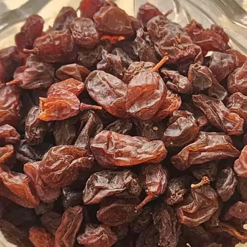 تصویر 2 از کشمش تیزابی ملکان انتخابی مناسب برای پذیرایی ساده