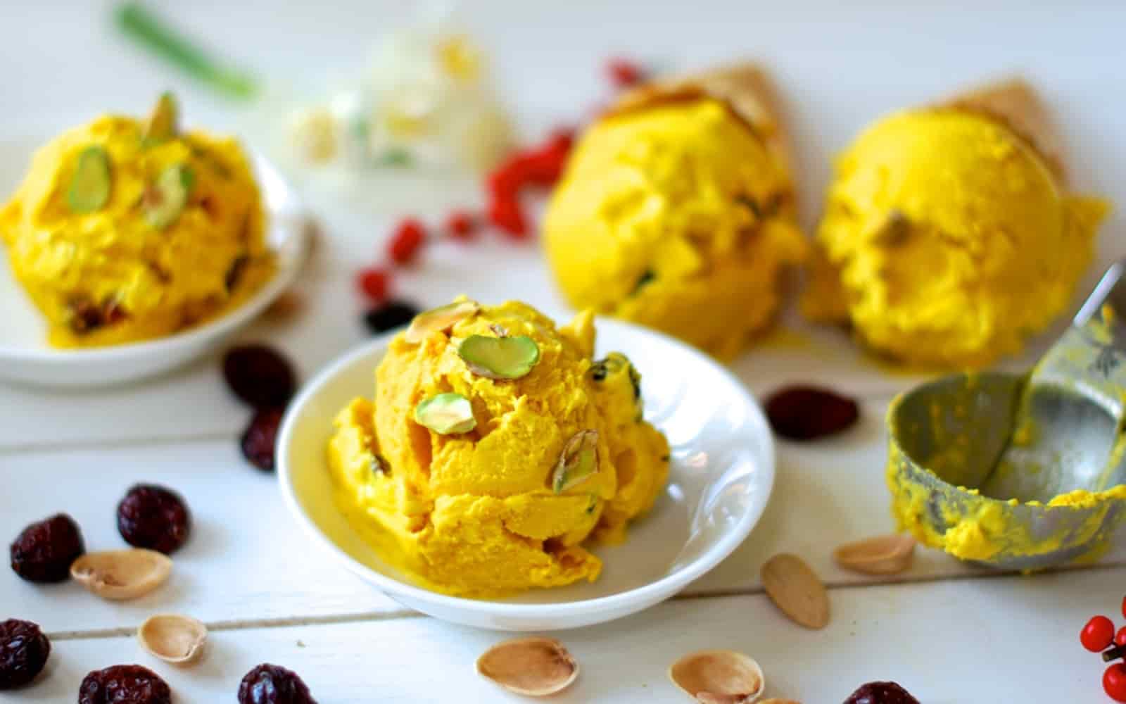 خرید بستنی سنتی