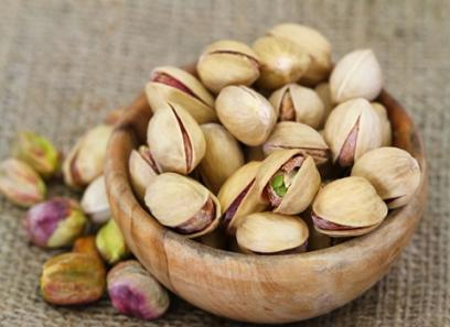 پسته کله‌ قوچی صادراتی با مغز یک دست و تازه و با کیفیت