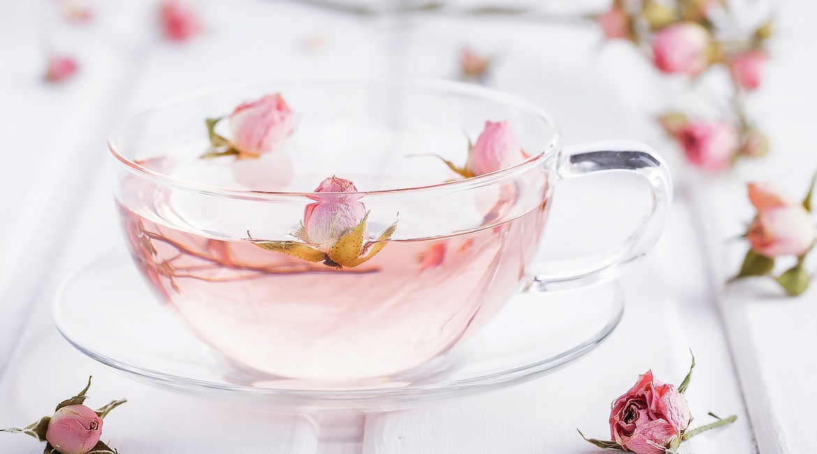 گلاب ممتاز خالص خوش عطر مخصوص لحظه های خاص