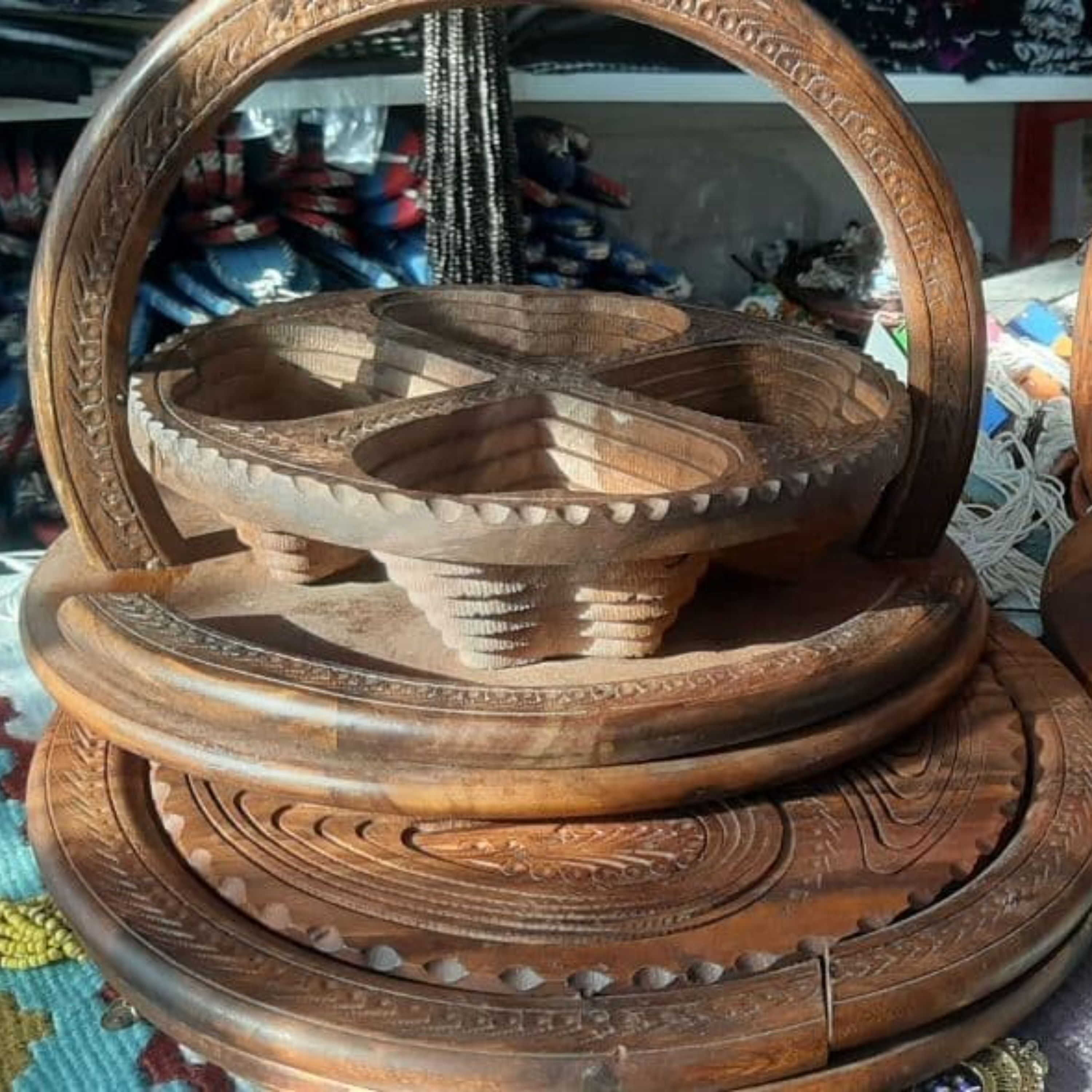 تصویر 3 از آجیل خوری چوبی تاشو با طراحی زیبا و طبیعی