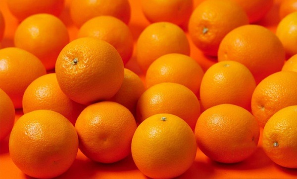 پرتقال درشت با سایز بزرگ و بافت گوشتی ممتاز