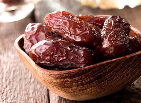 خرما پیارم سراوان گنجینه ای از طعم و مزه