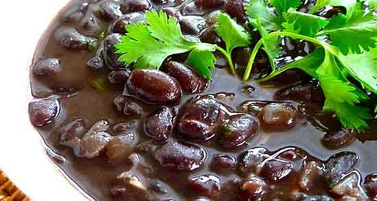 تصویر 4 از کنسرو لوبیا سیاه با سس چیلی تند