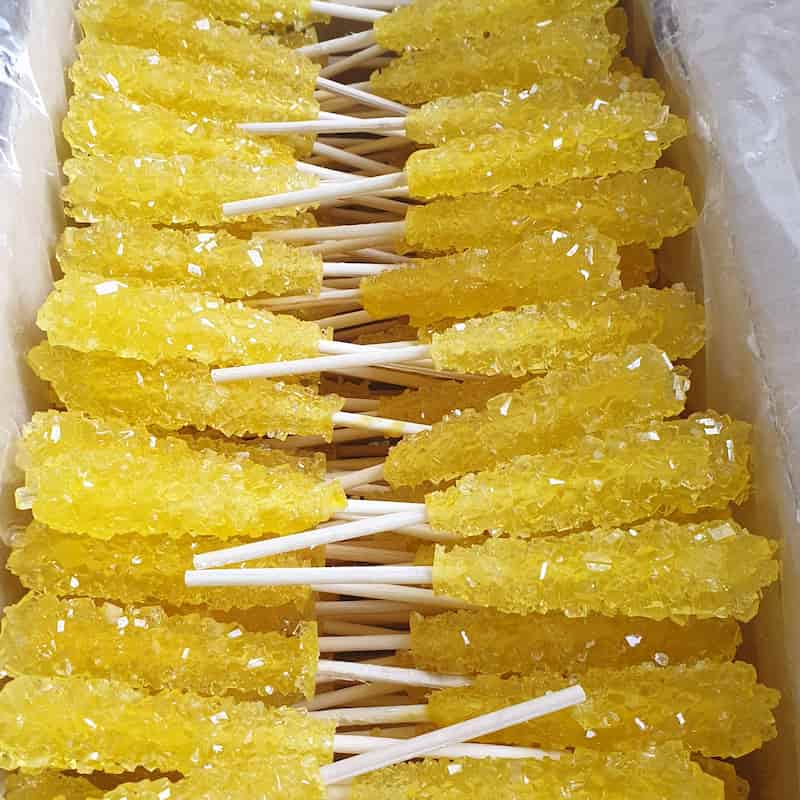 تصویر 3 از نبات چوبی زعفرانی اصل با رنگ طبیعی و عطر دلنشین