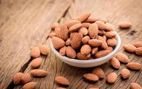 تصویر 1 از بادام درختی خام تازه و طبیعی بسته بندی شده