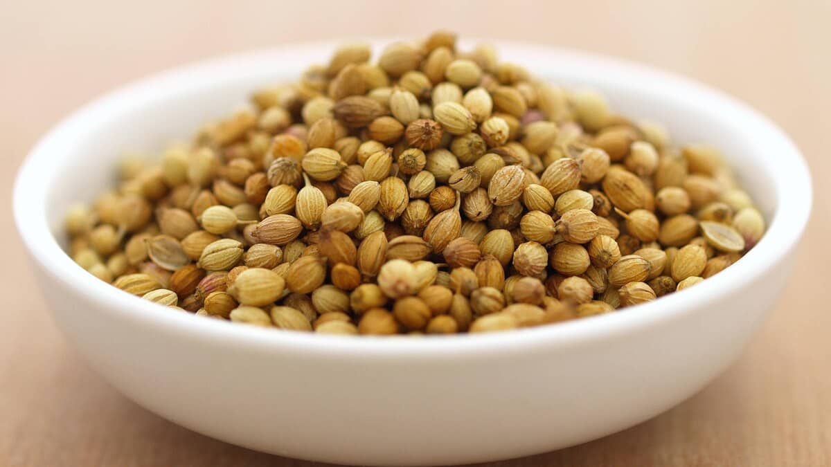 تصویر 1 از تخم گشنیز ادویه مناسب اضافه کردن به سوپ و سس‌ ها