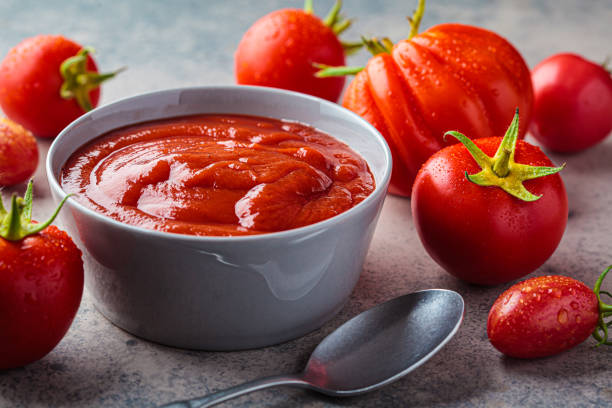 تصویر 1 از رب گوجه فرنگی خانگی درجه یک با غلظت بالا و بدون آب اضافی