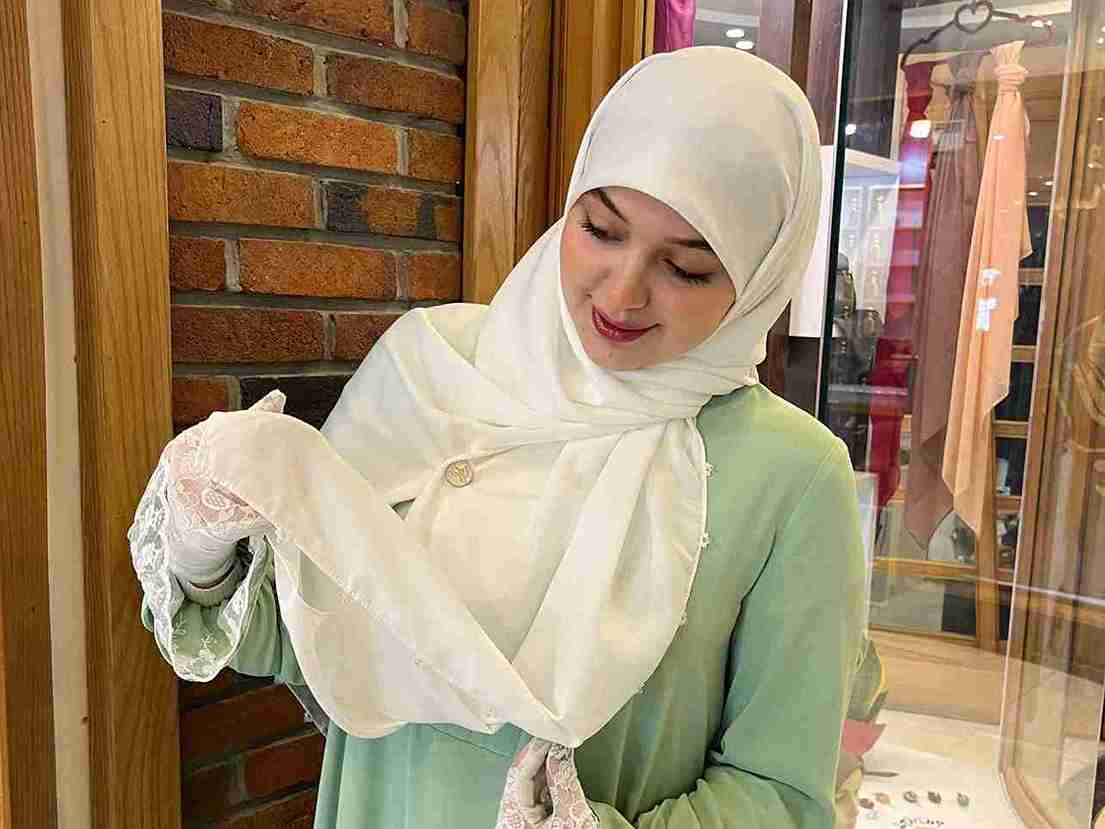 تصویر 3 از فروش عمده روسری سفید کشدار + قیمت تولیدی