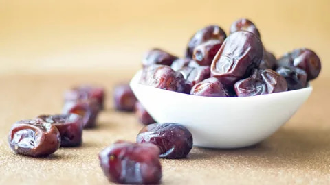 خرما کبکاب مشکین 1500 گرمی مناسب تهیه شیره و ترکیبات غذایی