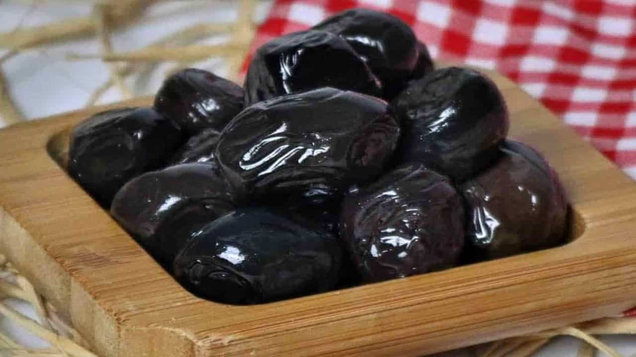 خرما مضافتی جیرفت تازه‌ برداشت شده و مرغوب