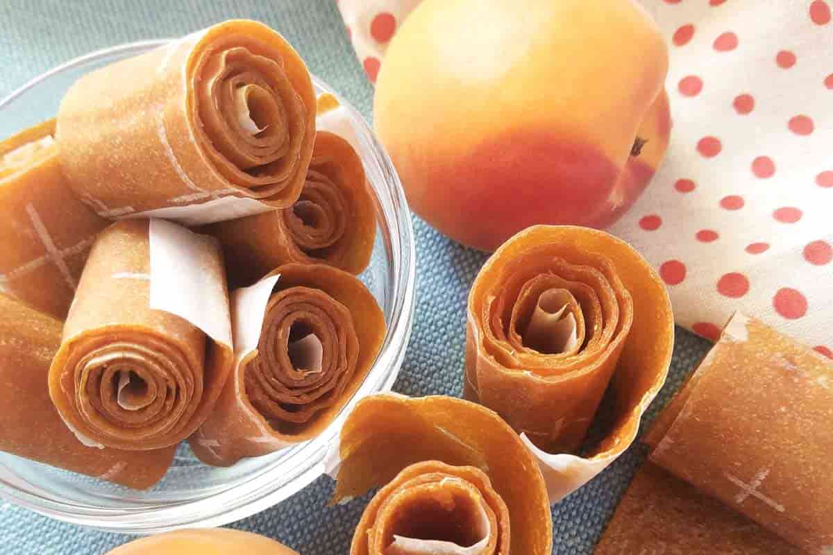 تصویر 1 از لواشک زرد الو والوچه دانه دار ترشینه طبیعی با بافت خشک اما نرم