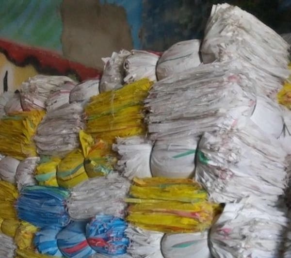 تصویر 2 از گونی حمل نخاله مناسب حمل زغال، چوب و مواد سوختی