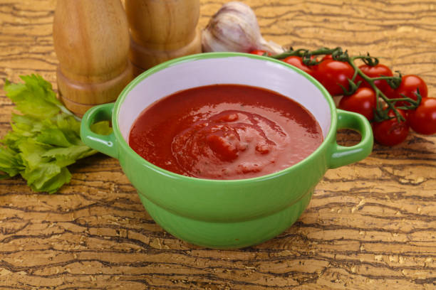 تصویر 1 از رب گوجه‌ فرنگی ارگانیک خانگی و صنعتی مناسب رستوران ها و آشپزخانه‌ ها