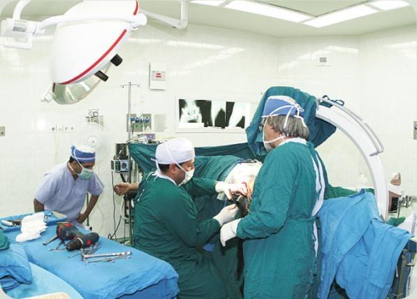 گان سبز پزشکی مخصوص استفاده مراکز درمانی