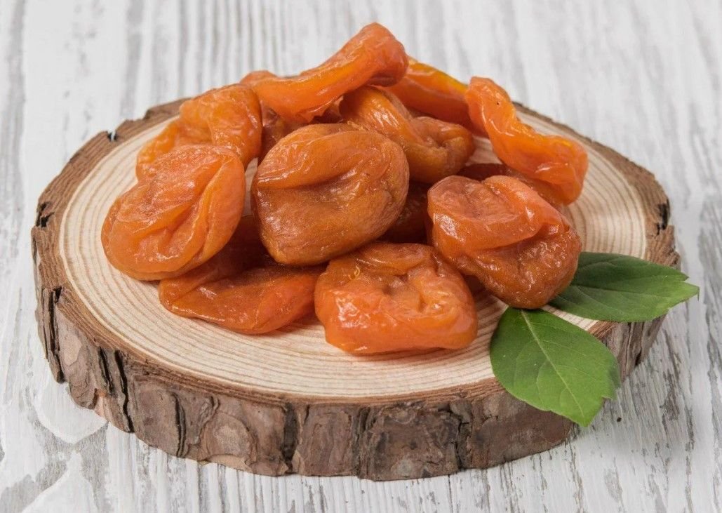 تصویر 1 از آلو بخارا حاج حسنی برداشت ویژه با کیفیت ممتاز