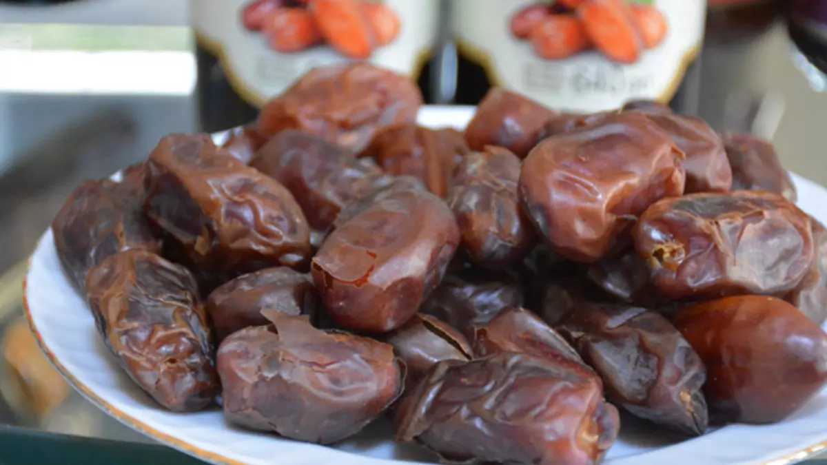 خرما مضافتی دو ردیفه چیدمان منظم