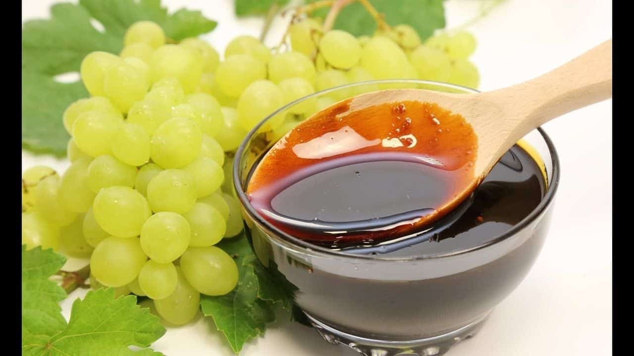 تصویر 3 از شیره انگور مشهد سنتی حاصل پخت آرام انگورهای بومی