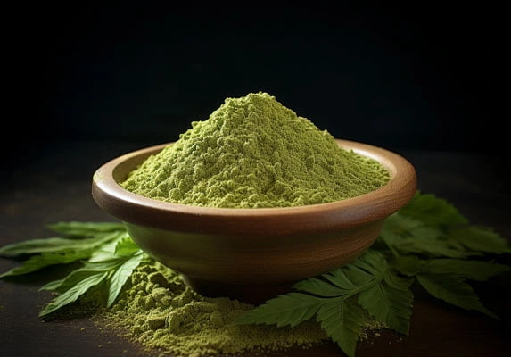 حنای طبیعی مناسب مراسم سنتی و استفاده آرایشی