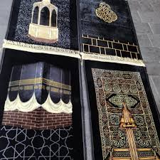 سجاده مخملی طرح سنتی مناسب هدیه
