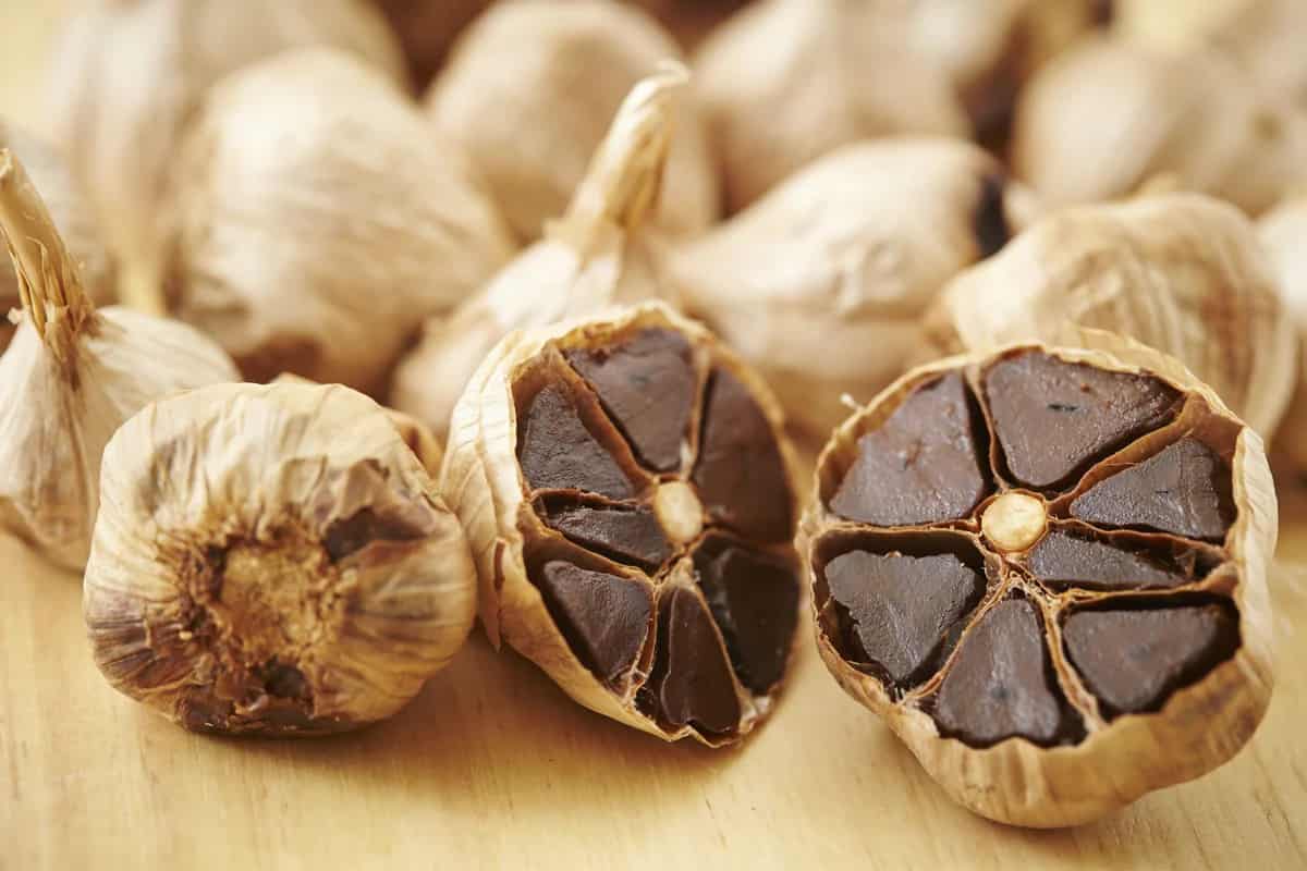 تصویر 3 از سیر سیاه مرغوب با فرآیند طبیعی تخمیر تدریجی