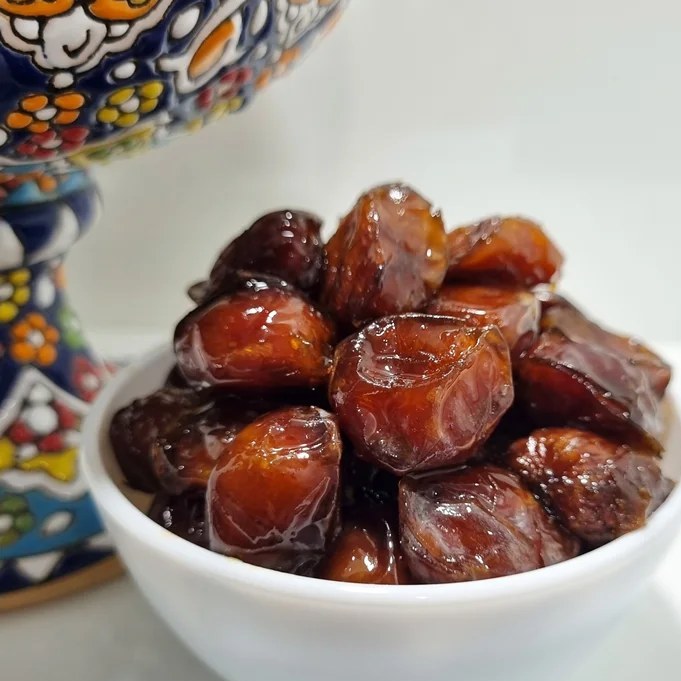 خرما کبکاب شیراز سالم و مقوی با فرآوری کاملاً بهداشتی