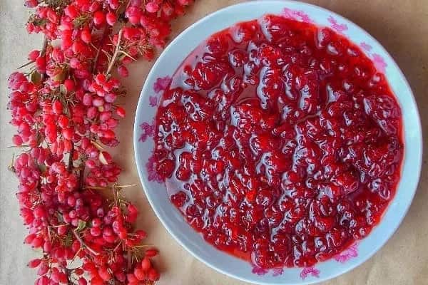تصویر 2 از مربای زرشک کوهی فرآورده طبیعی حاصل میوه های وحشی